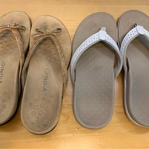 2 Pairs of Vionic Flip Flops Size 10